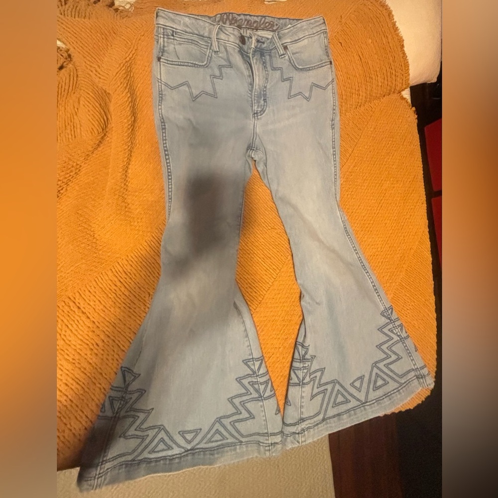 Wrangler Jeans - Light wash - embroiderer